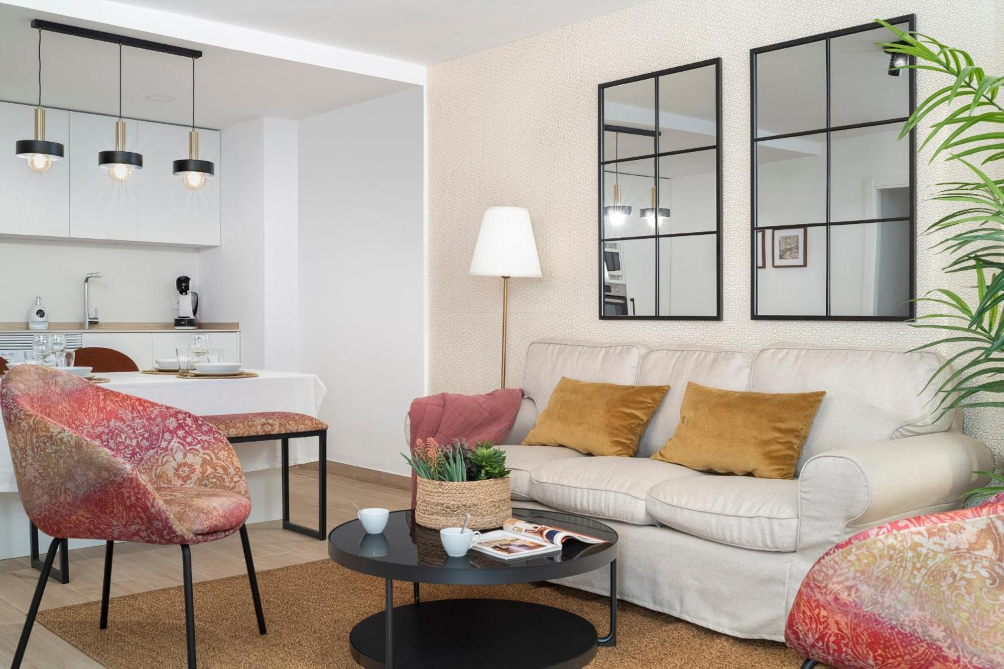Alohamundi Plaza Nueva Apartment Seville Ngoại thất bức ảnh